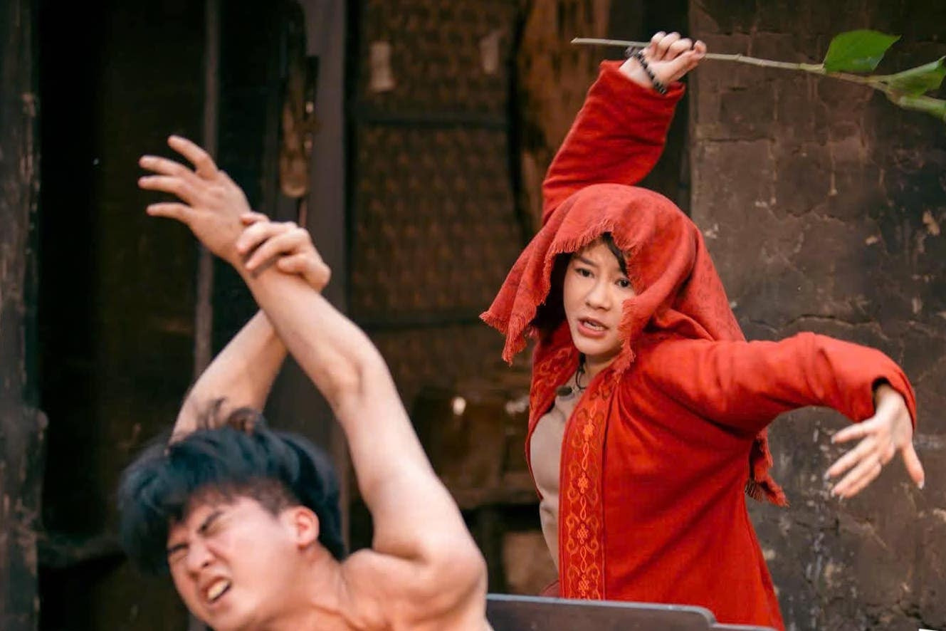 Hoàng Kim Ngọc: Lao vào lửa, nhảy xuống sông, treo cổ vì vai diễn tôi đều chơi tất