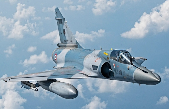 Nga nói chiến đấu cơ Mirage 2000 Pháp cấp cho Ukraine là ‘hàng lỗi thời’