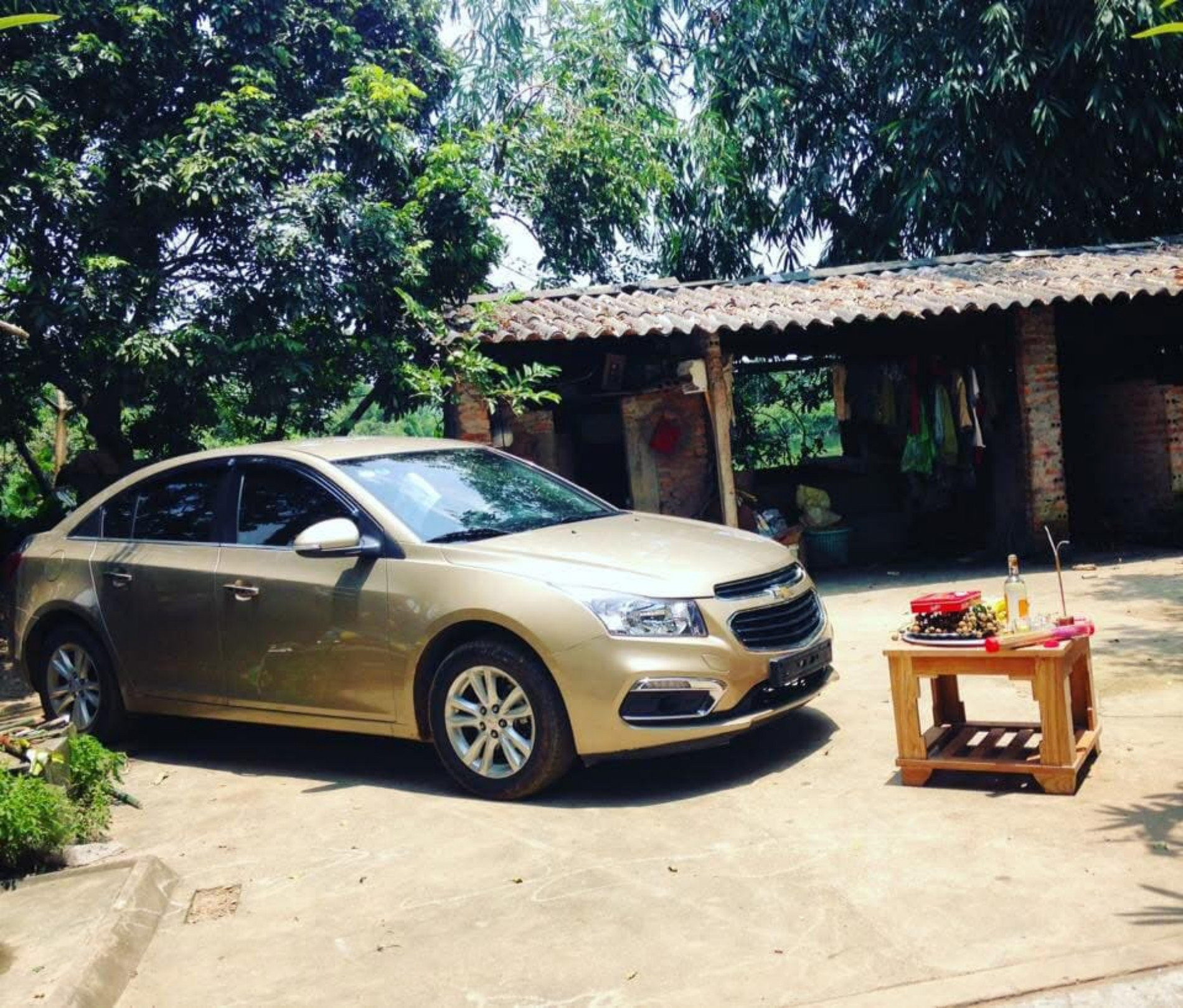 ảnh 12   vợ chồng trẻ xây nhà.jpg