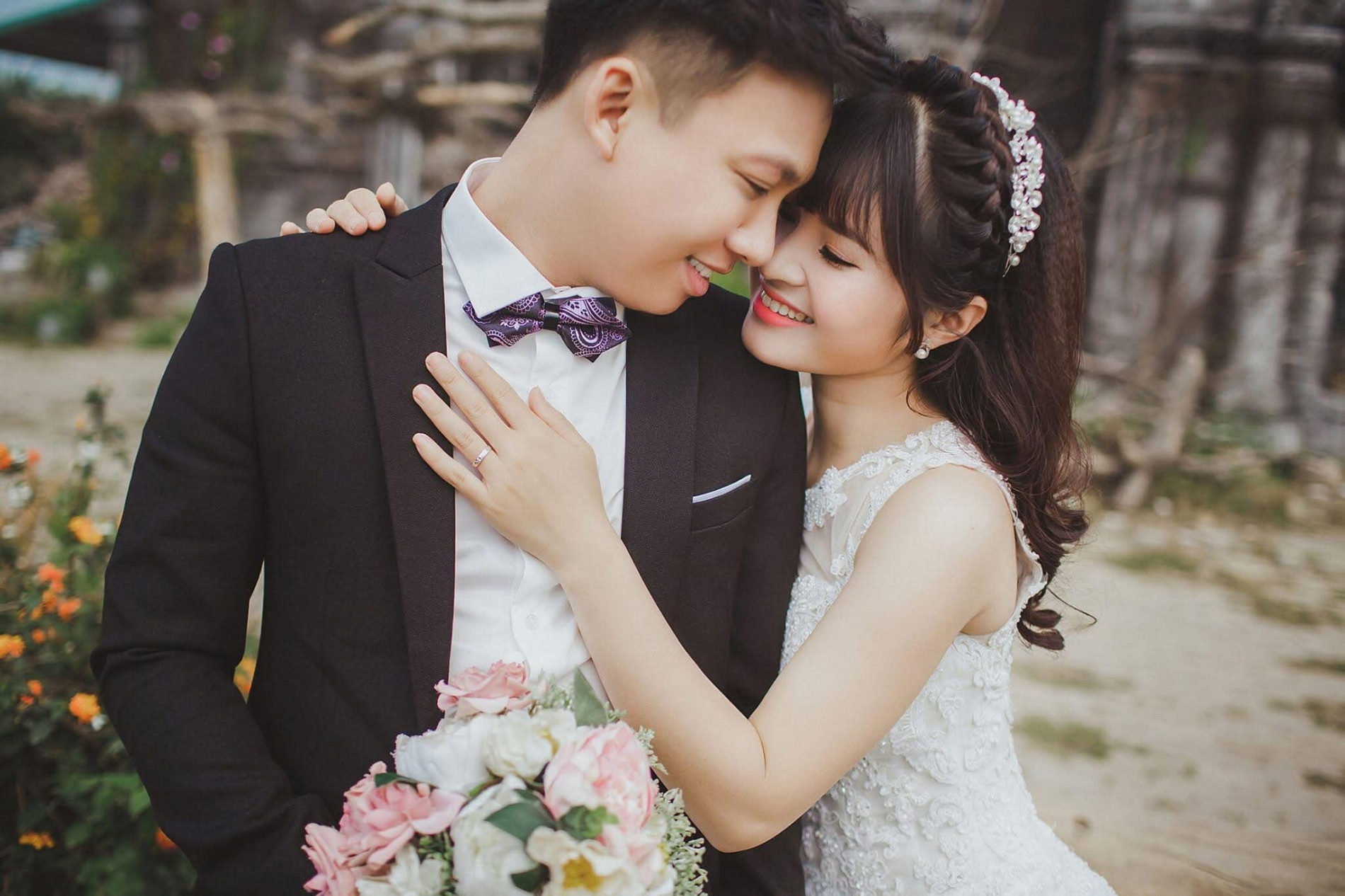 ảnh 14   vợ chồng trẻ xây nhà.jpg