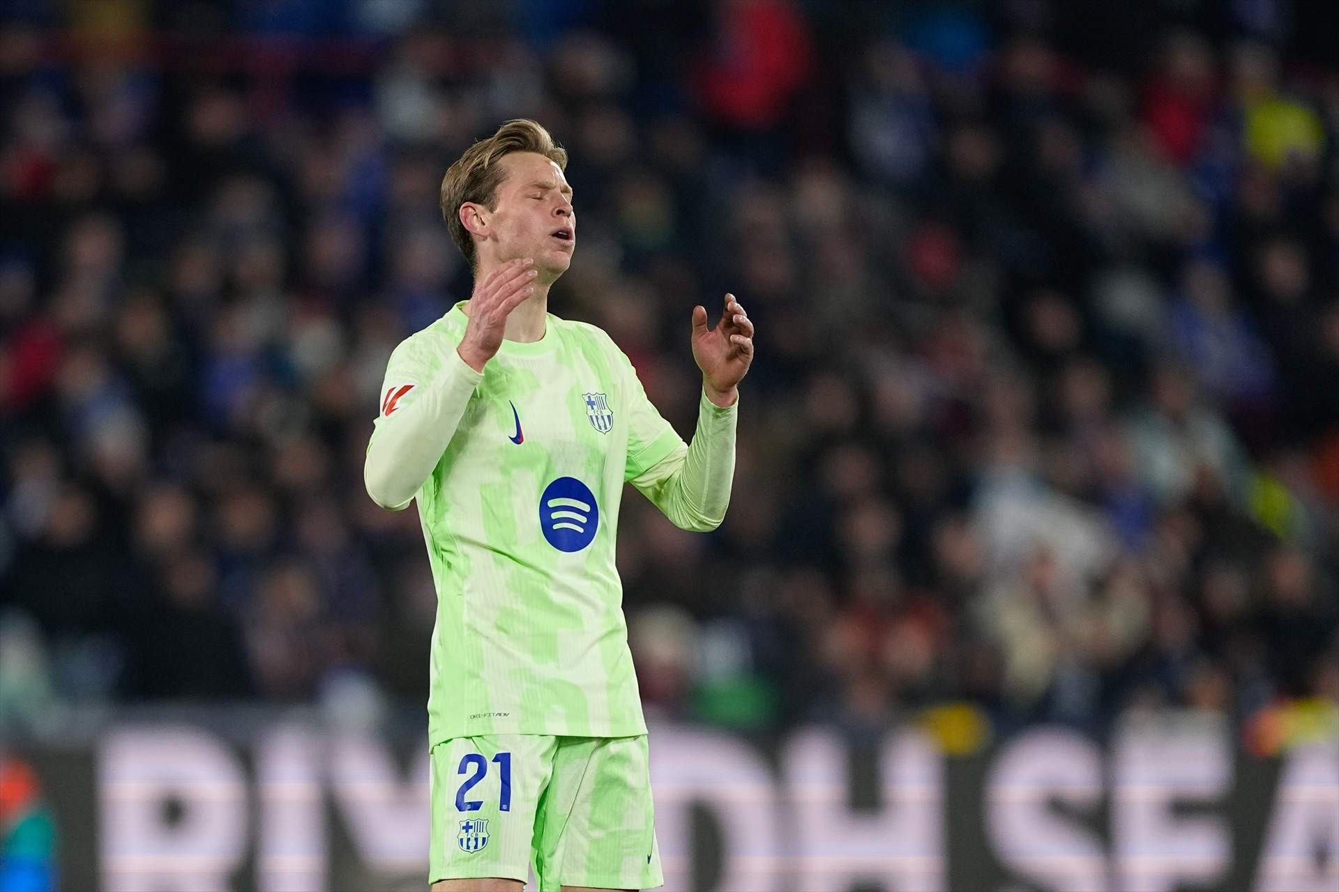 EFE. De Jong.jpeg