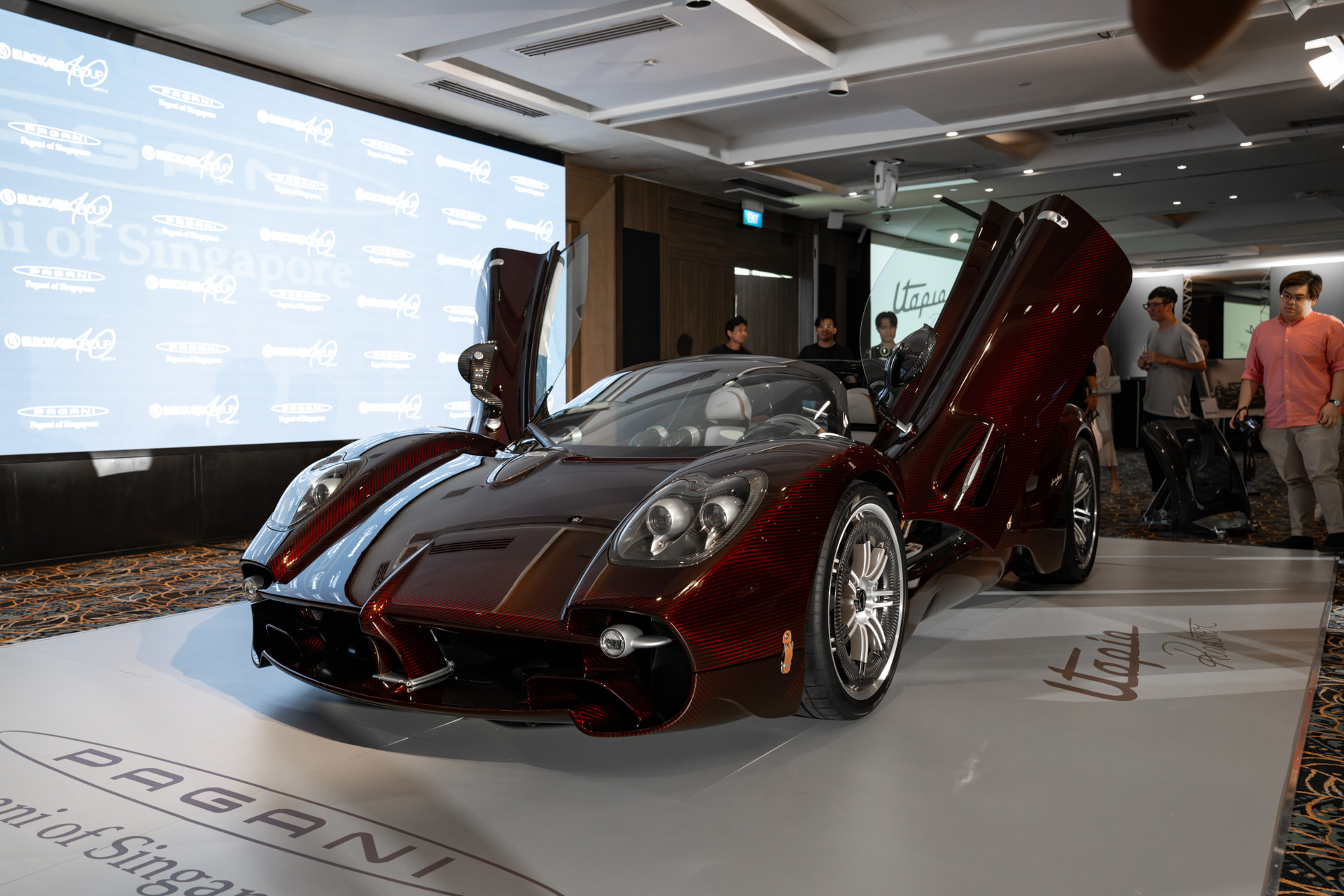 Pagani Utopia Roadster Singapore 2.jpg