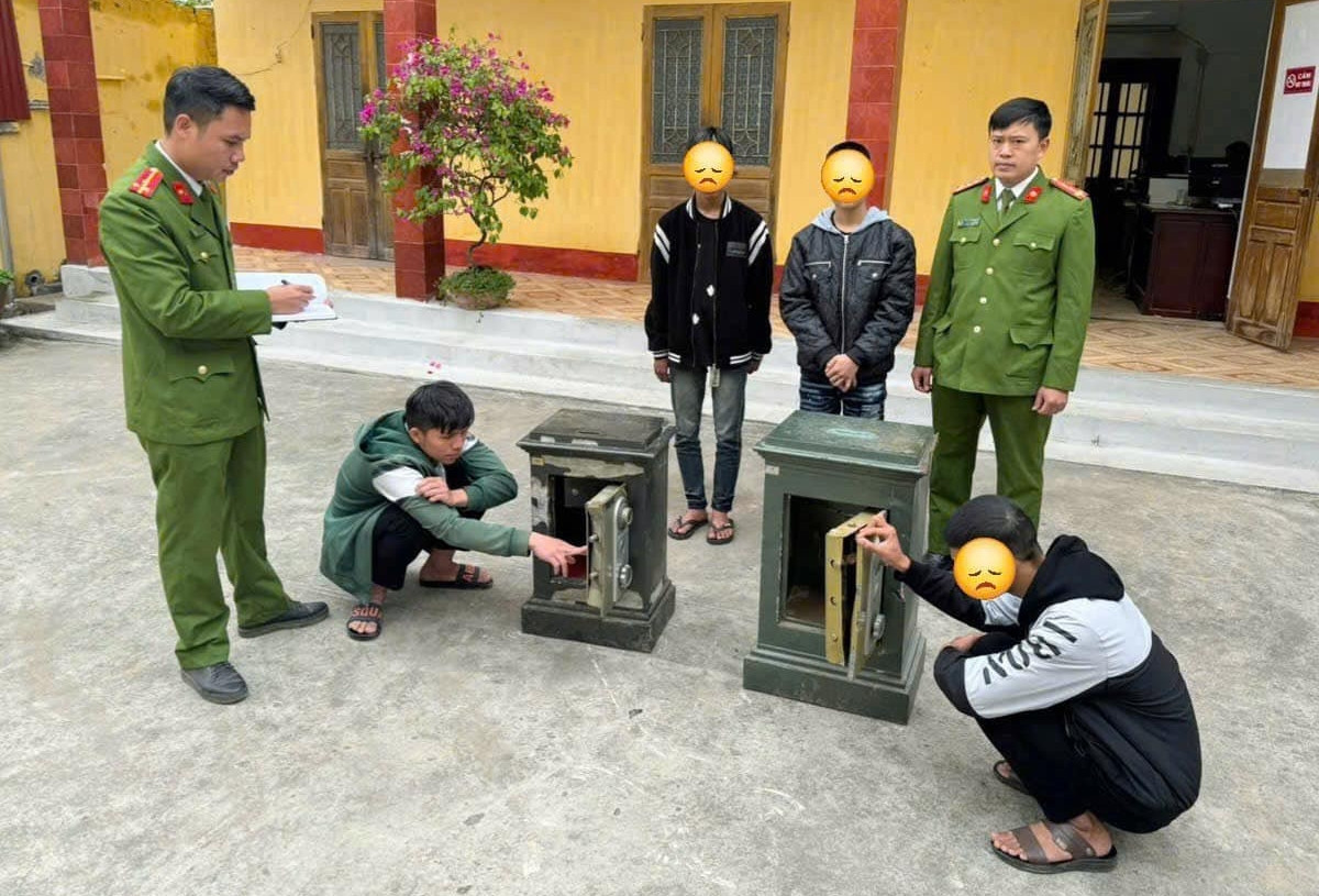 Bắt nhóm đối tượng chuyên trộm tiền công đức ở Nam Định