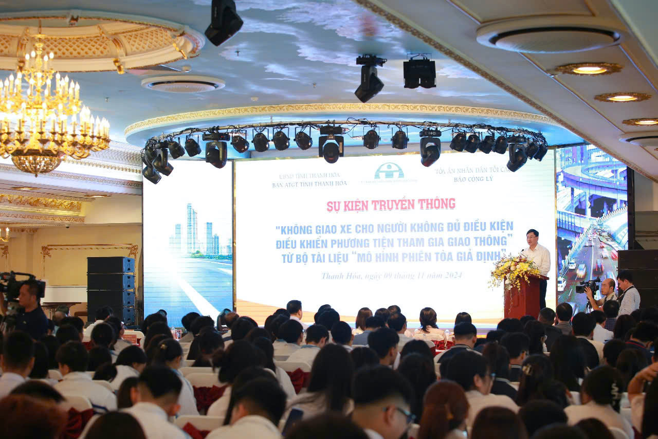 giao xe may 100971.jpeg