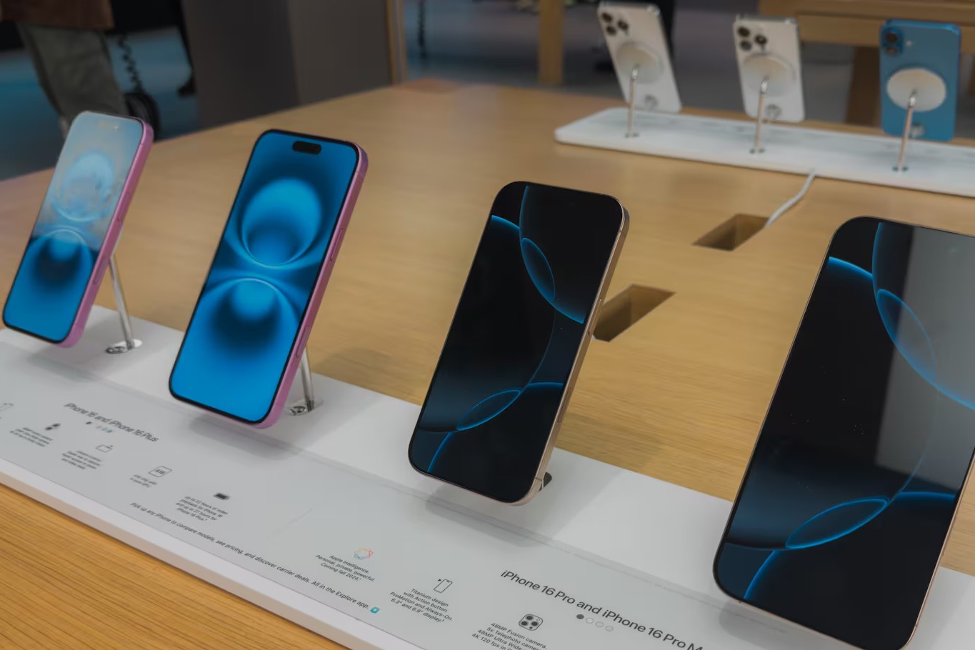 Bộ mặt iPhone sắp thay đổi lớn chưa từng có