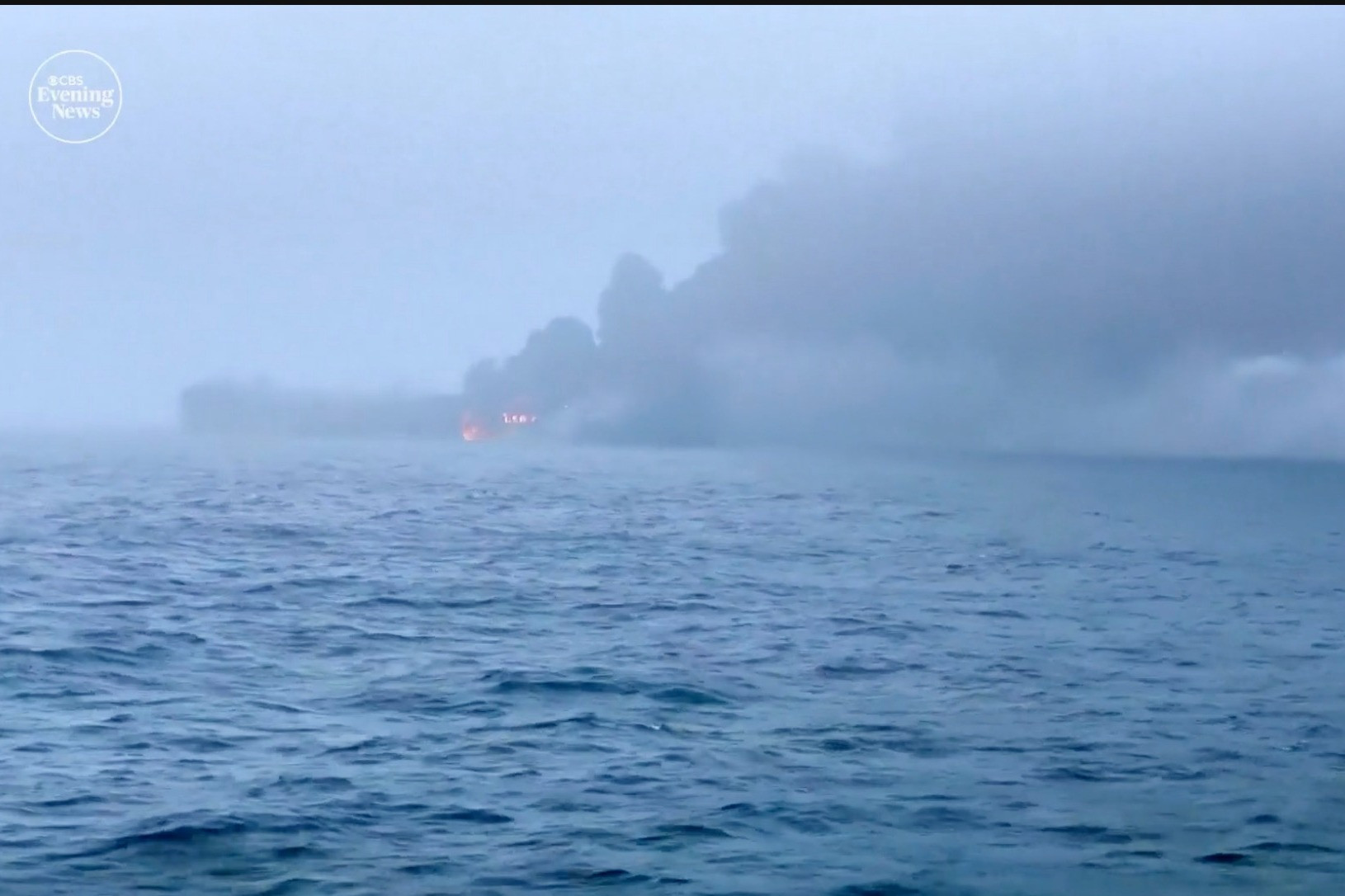 cháy tàu . Ảnh: CBS