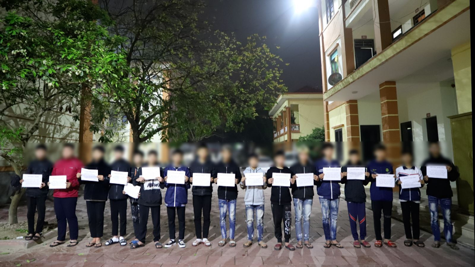 DỰNG HÌNH_00_00_00_00_Still318.jpg