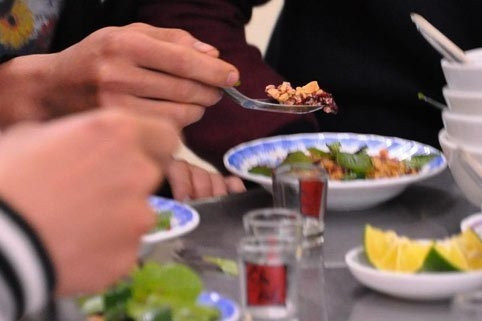Người đàn ông liên tục phải đi viện vì mê món khoái khẩu