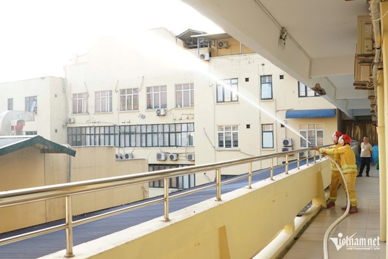 W-phong chay 92701.jpg