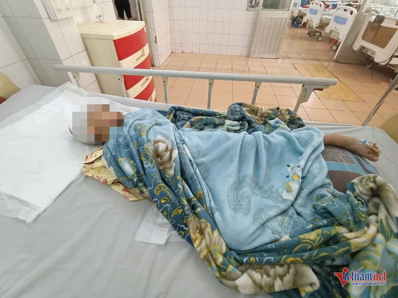 W-Phút kinh hoàng khi bé gái bị “dượng hờ” đánh chấn thương sọ não 2.jpg
