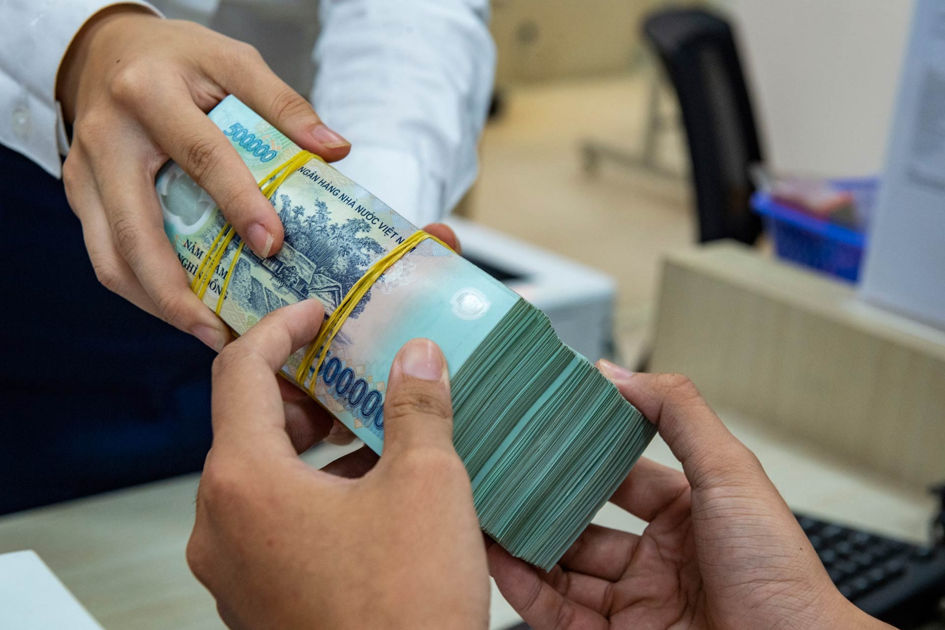 Cách tính số tiền lãi nhận được từ gửi tiết kiệm, chính xác đến từng đồng