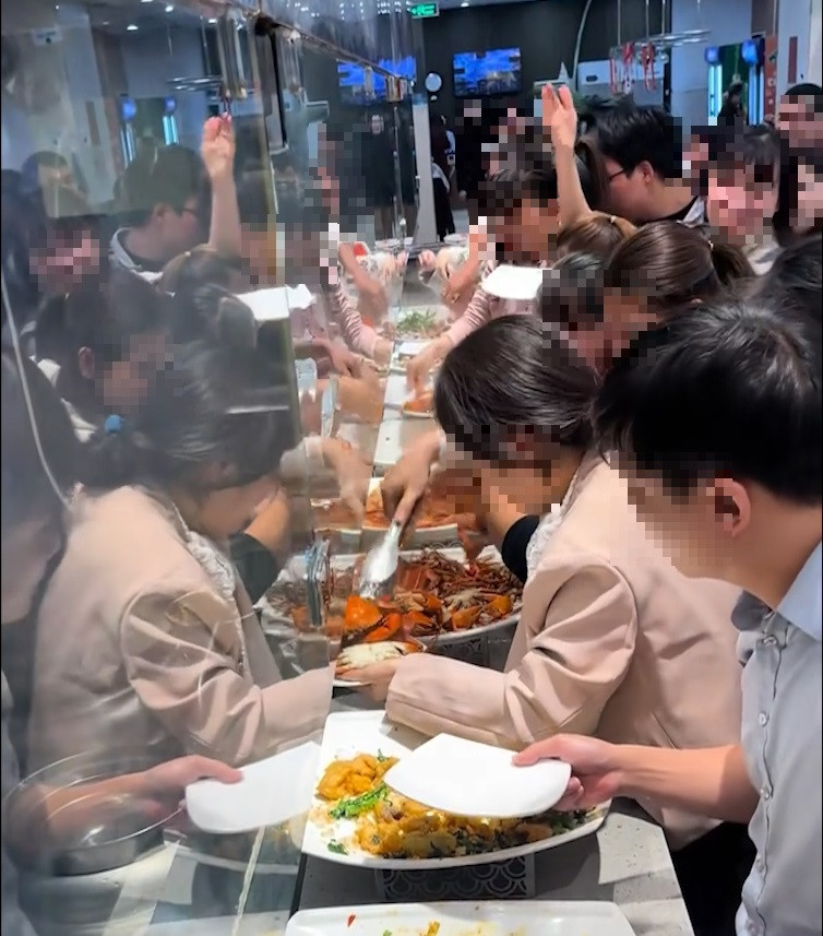 Sequence 04.00_07_54_14.Still003.jpg