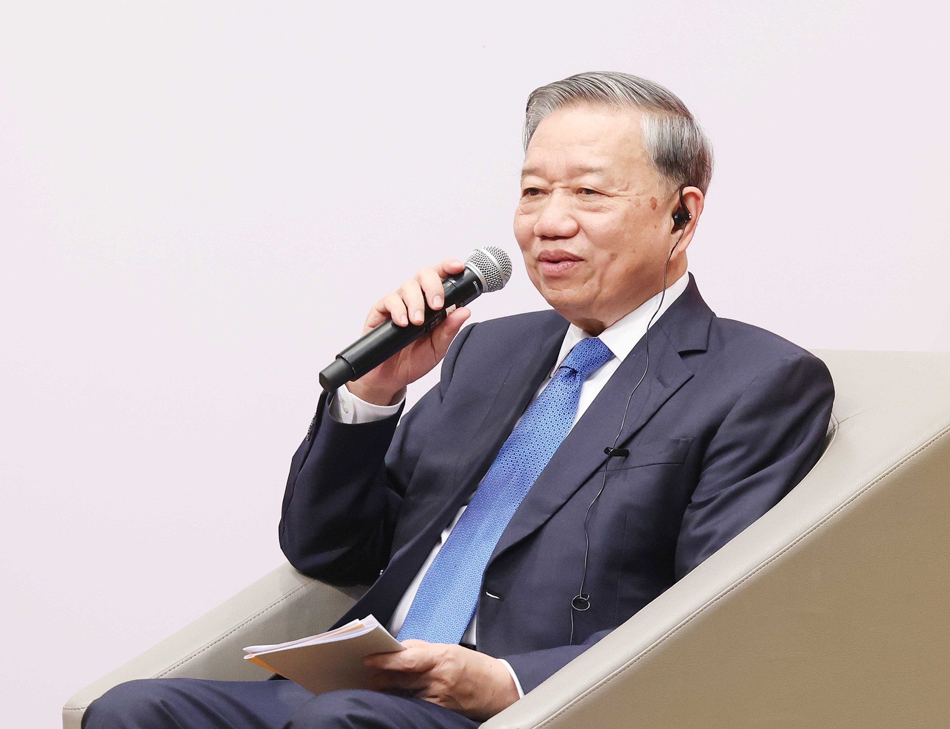 vna_potal_tong_bi_thu_to_lam_bieu_chinh_sach_cong_ly_quang_dieu_national_university_singapore_7908945.jpg