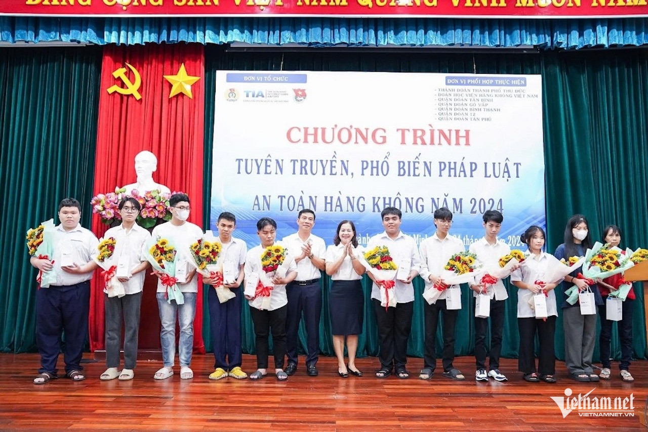 W-san bay tsn 13971.jpeg