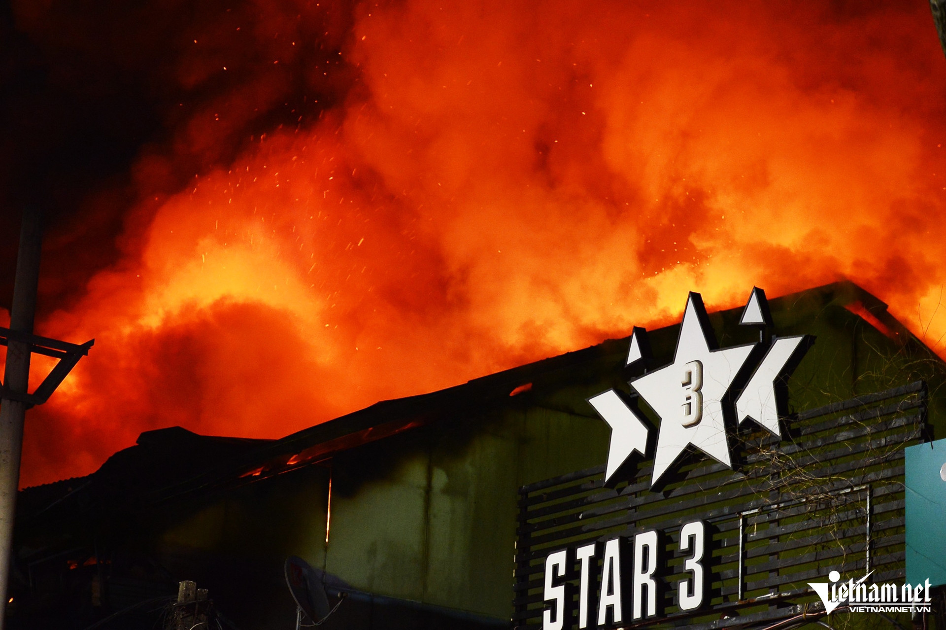 w chay pho duc chinh 9 3292.jpg