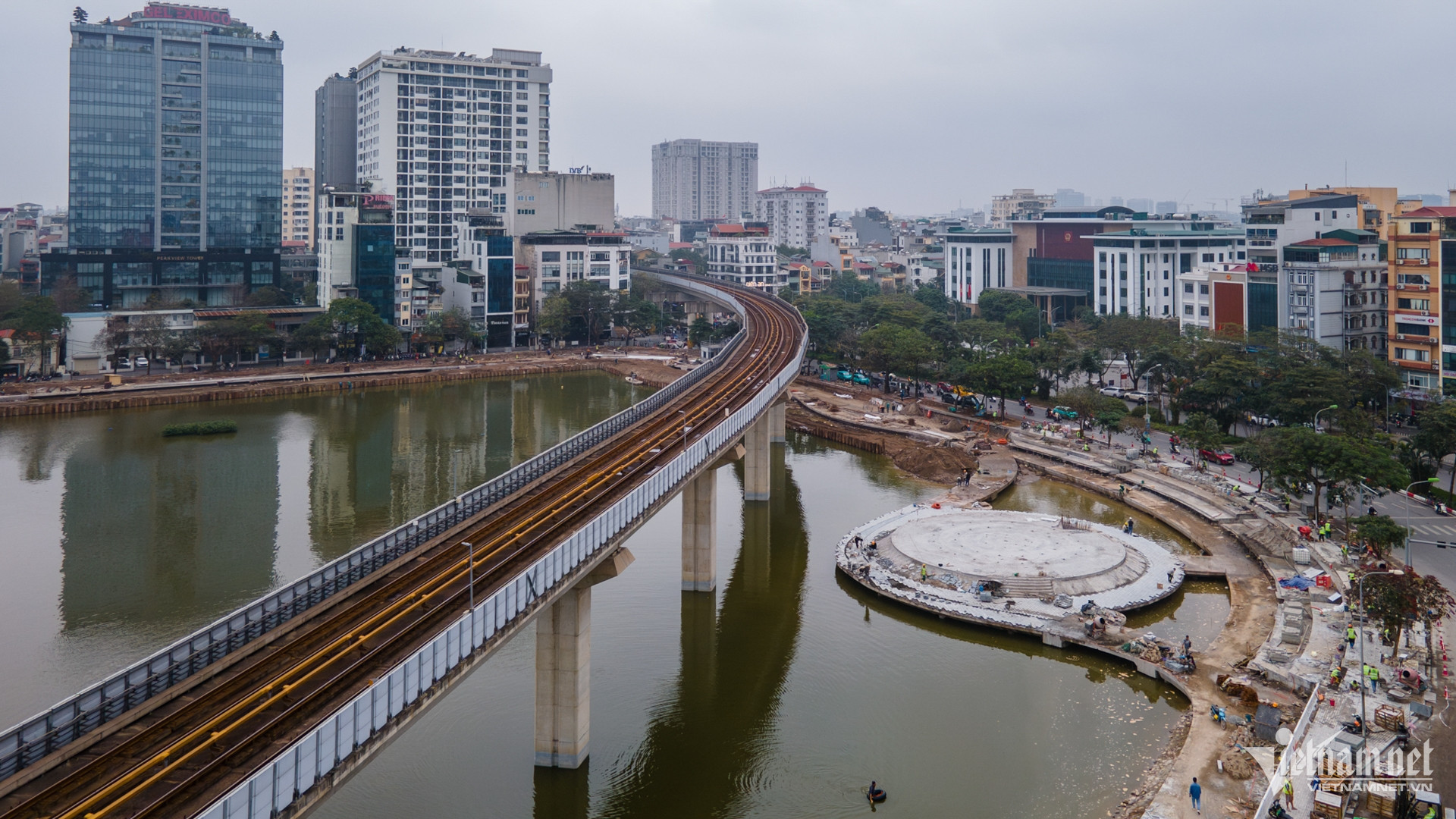 W-Ho_HoangCau (1).jpg