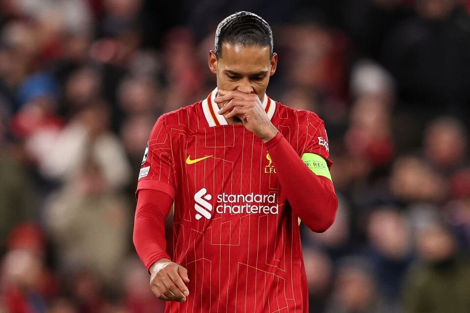 Van Dijk chưa được Liverpool gia hạn hợp đồng