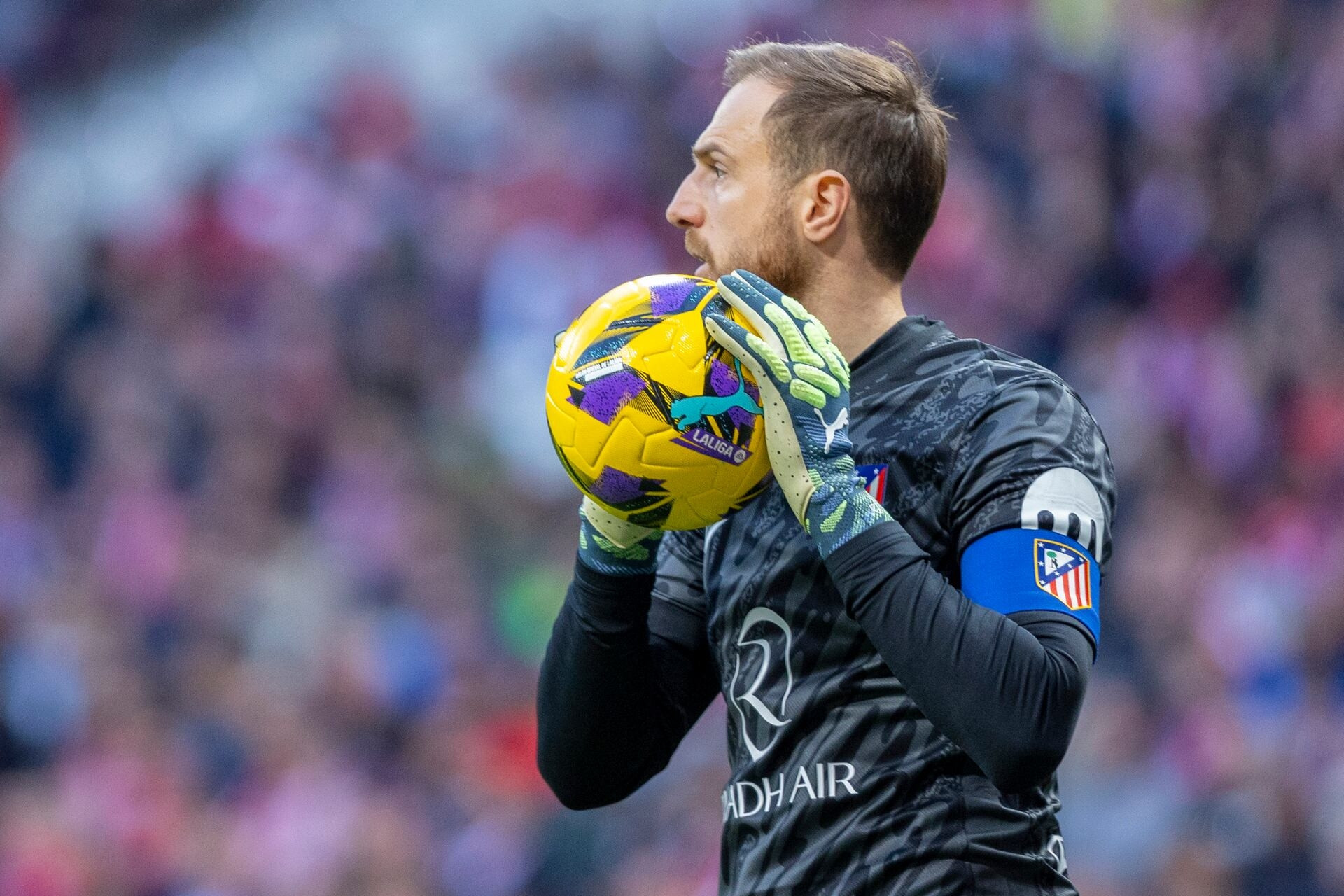 Tin tức về chuyển nhượng 14/3: MU mua Oblak, Liverpool ký Gordon