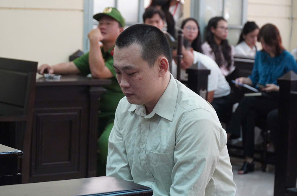 Kẻ hung hăng đánh người trước cổng Bệnh viện Từ Dũ bị phạt 1 năm tù