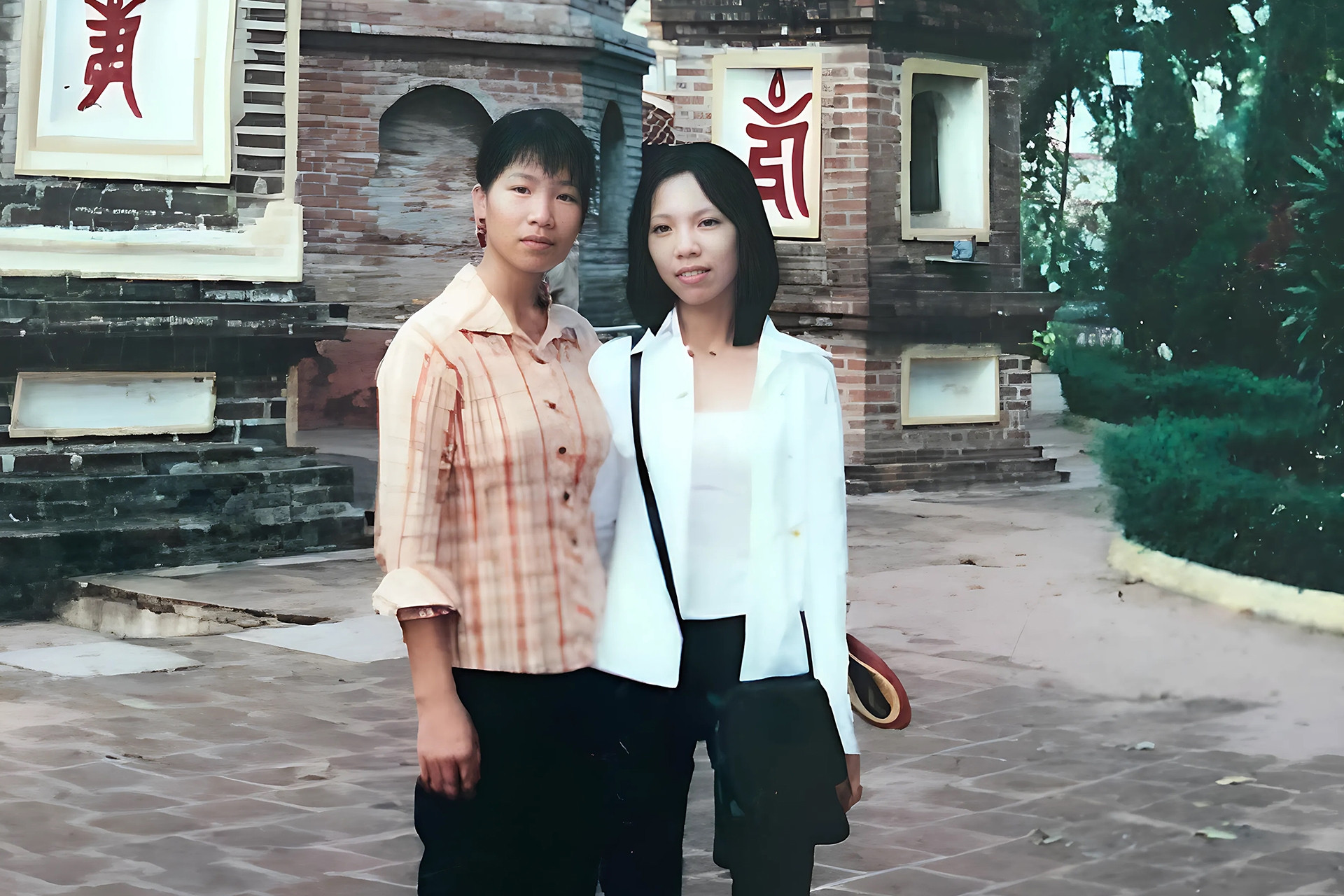 Con được cứu nhờ 8 chỉ vàng mượn 21 năm trước, người mẹ mong mỏi tìm lại ân nhân