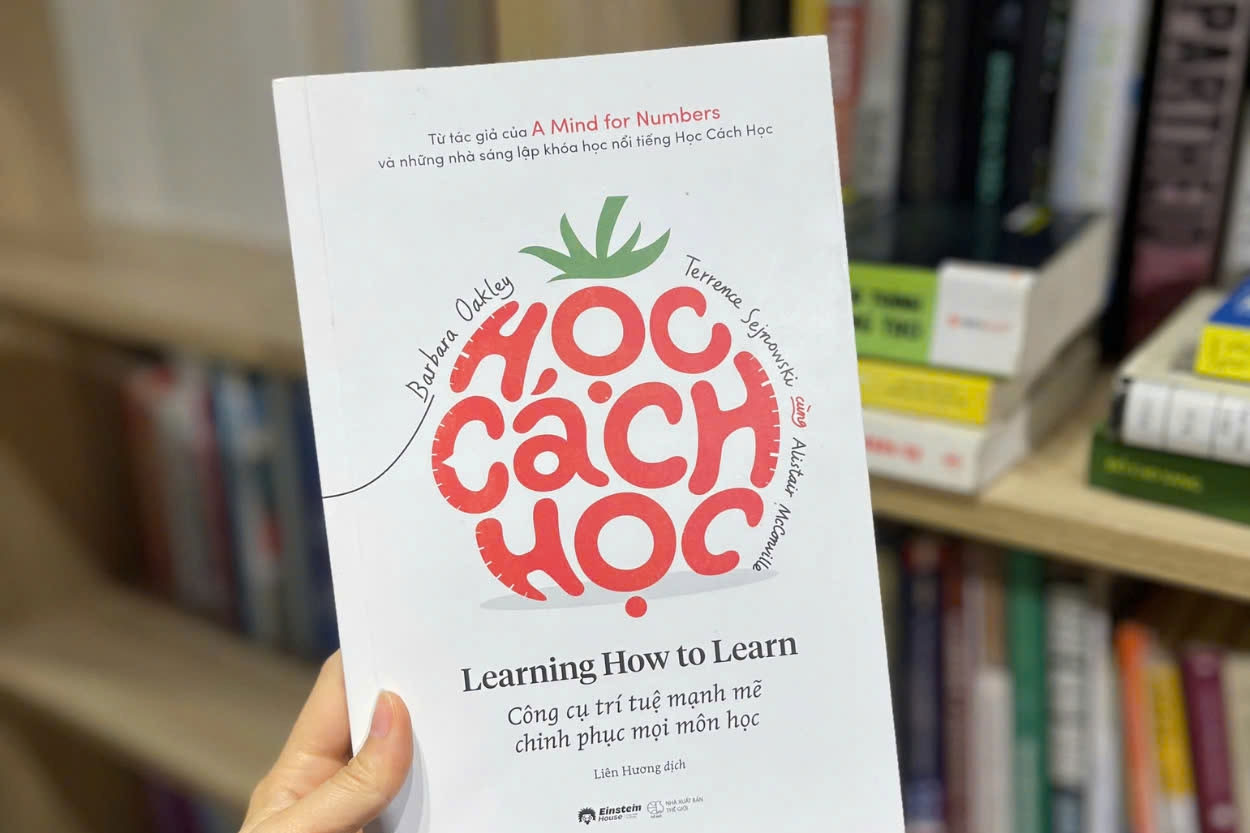 Giáo sư 'không giỏi học' viết sách hướng dẫn cách học