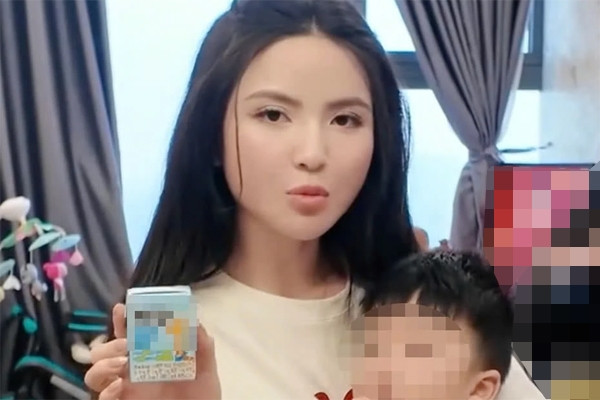 Sau Hằng 'Du Mục' đến lượt Chu Thanh Huyền bị tố quảng cáo ‘lố’
