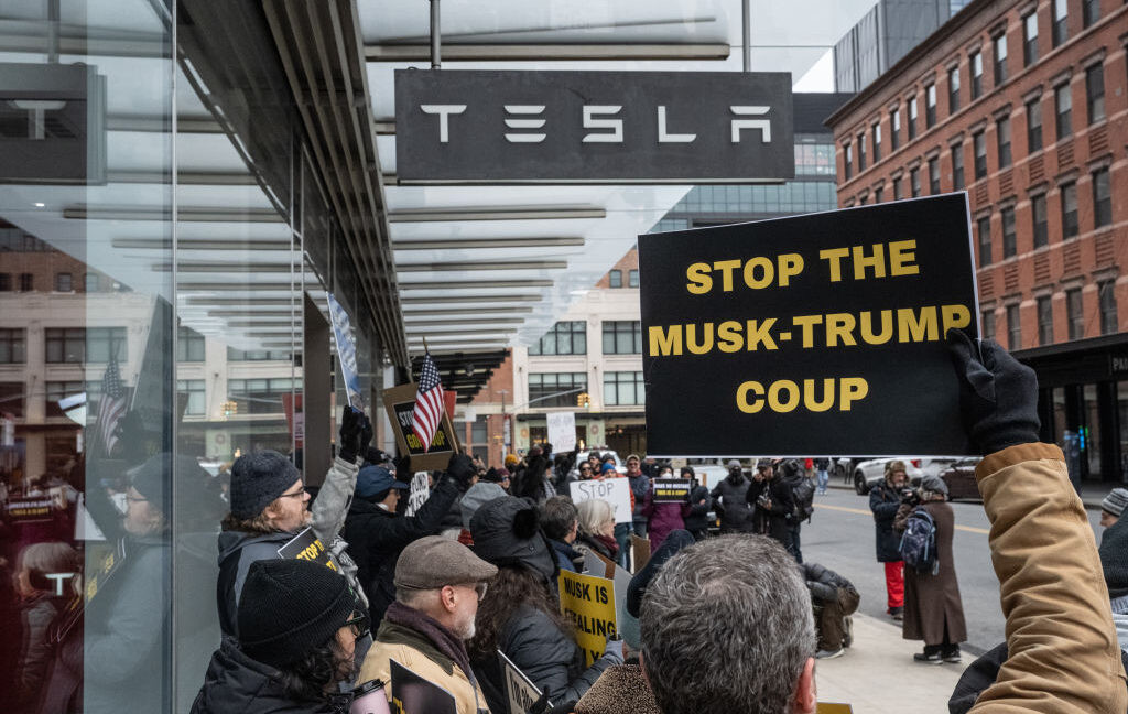 tesla protest 1024x648.jpg