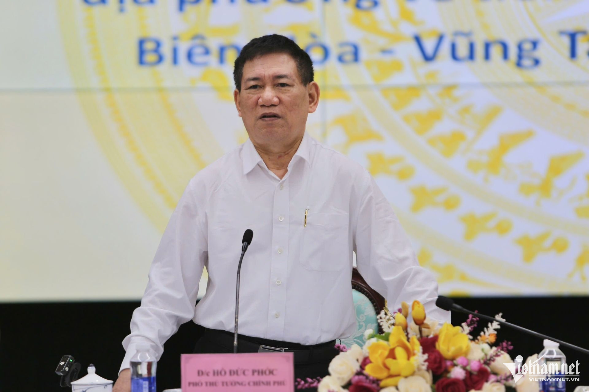 W-Pho thu tuong.jpg