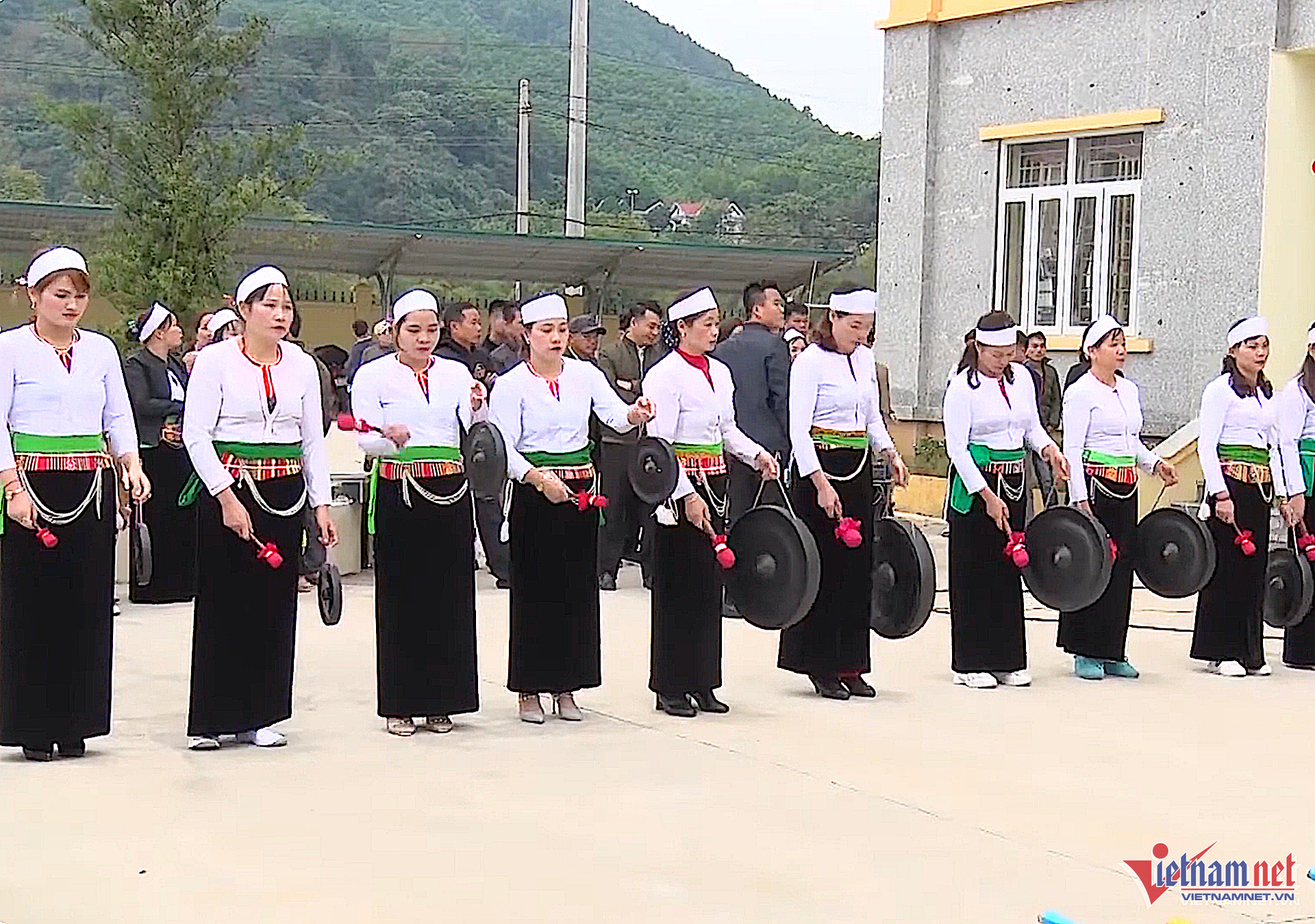 W-w dongbaomuong 1 925.png