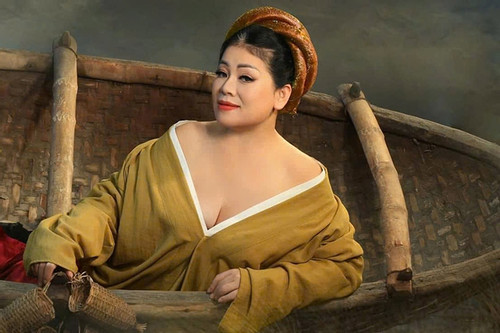 Hương Tràm ngày càng xinh đẹp, ca sĩ Anh Thơ gợi cảm hiếm thấy