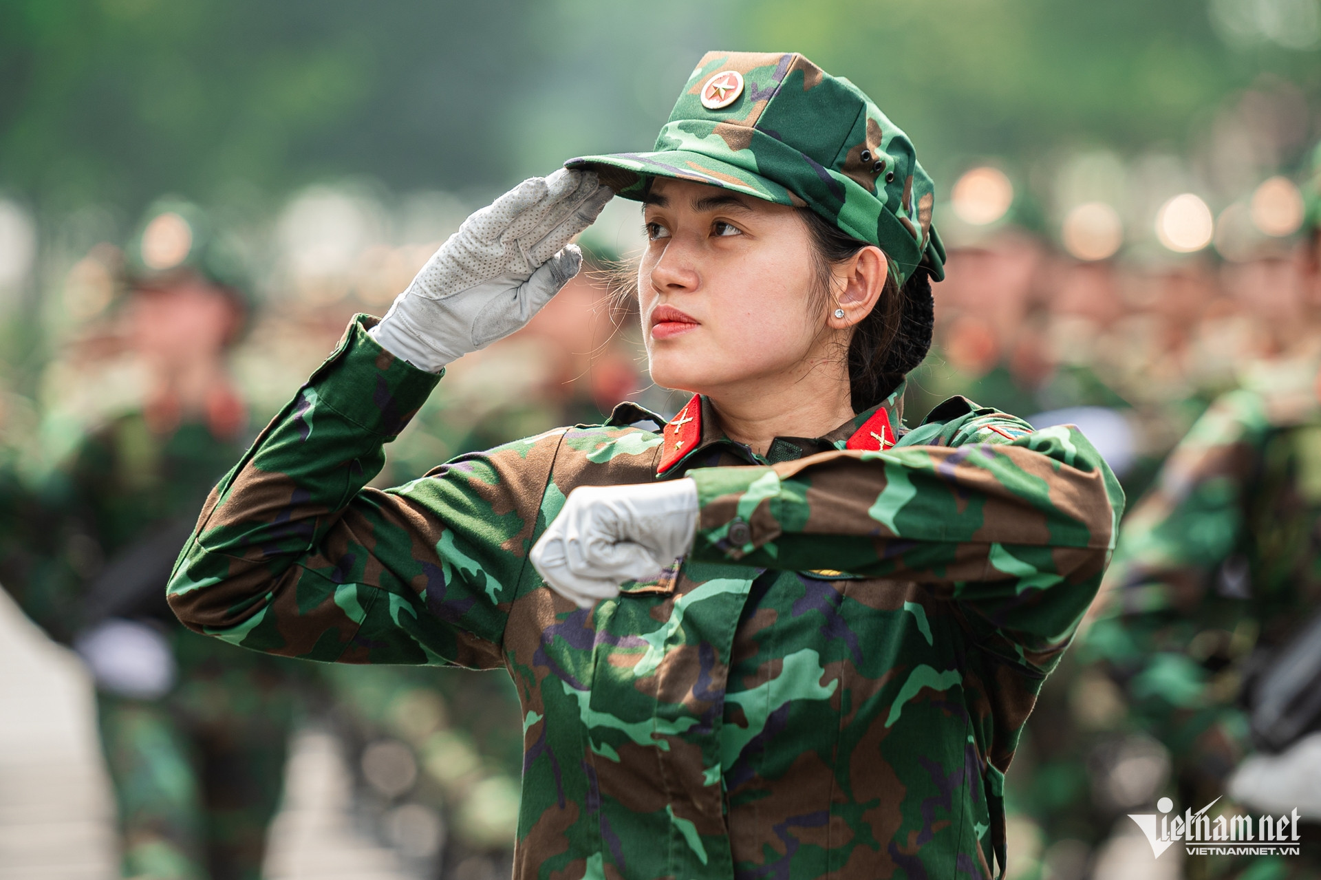 W-diễu binh nguyễn huế 8.jpg