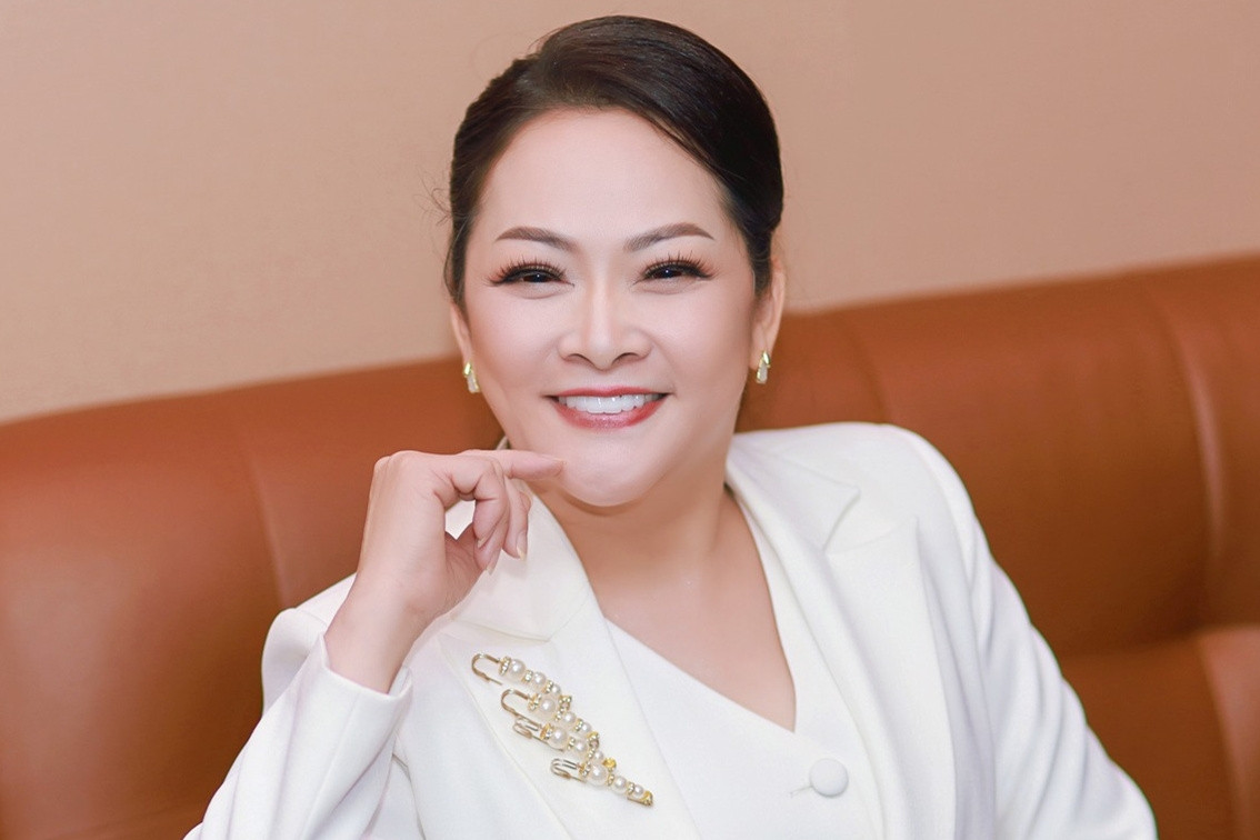 Ca sĩ Như Quỳnh thanh sắc hao mòn, sao khán giả vẫn yêu?