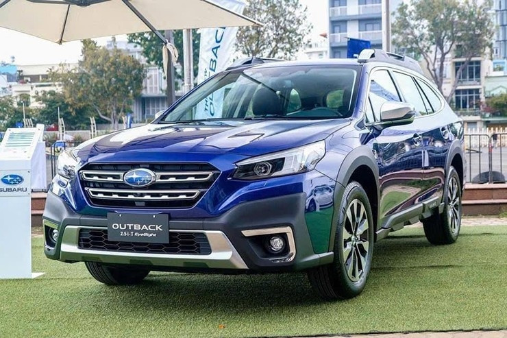 Loạt xe gầm cao tiếp tục giảm giá sâu đến 500 triệu đồng trong nửa sau tháng 3
