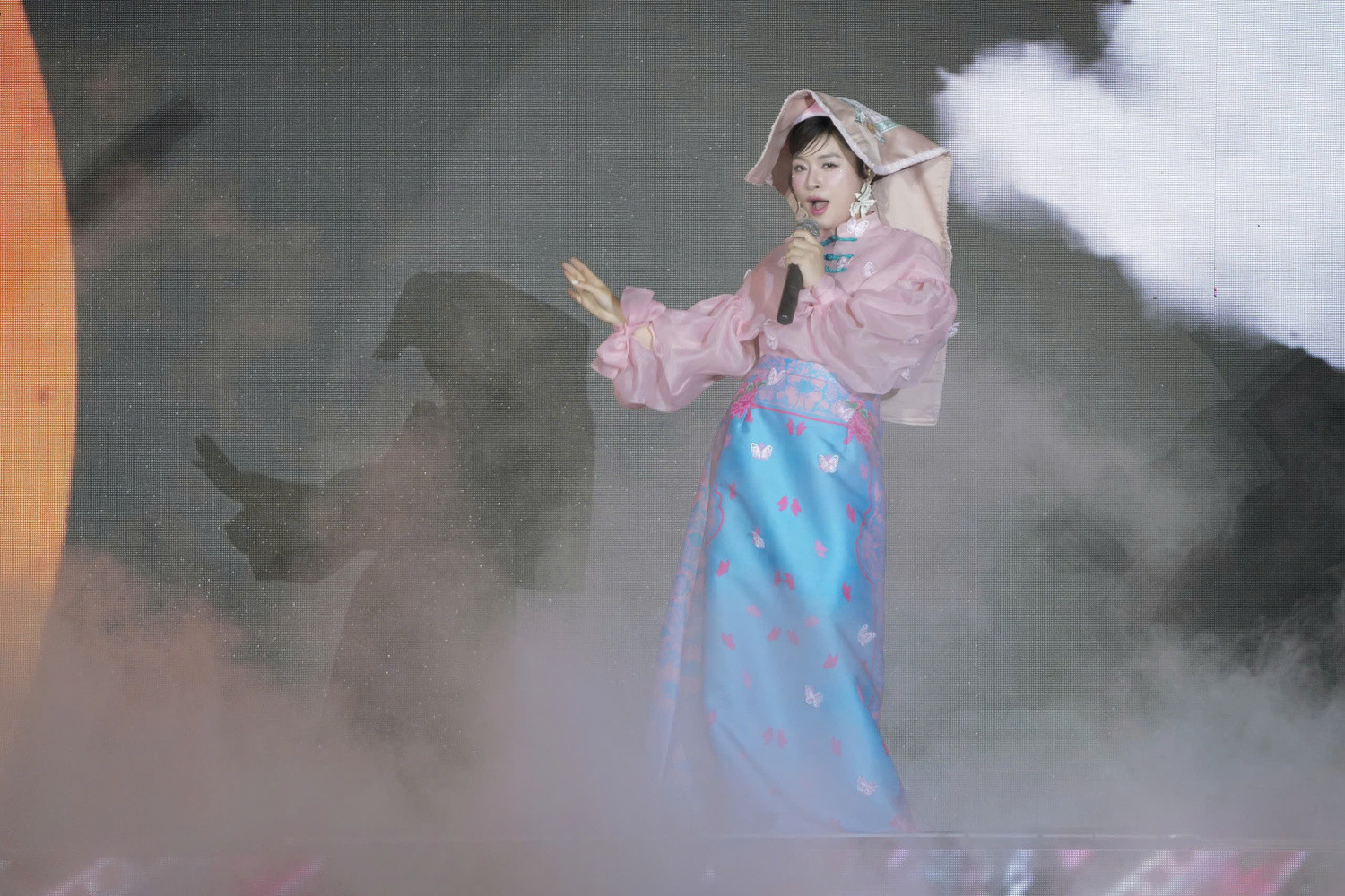 Nguyễn Thu Hằng (1).jpg