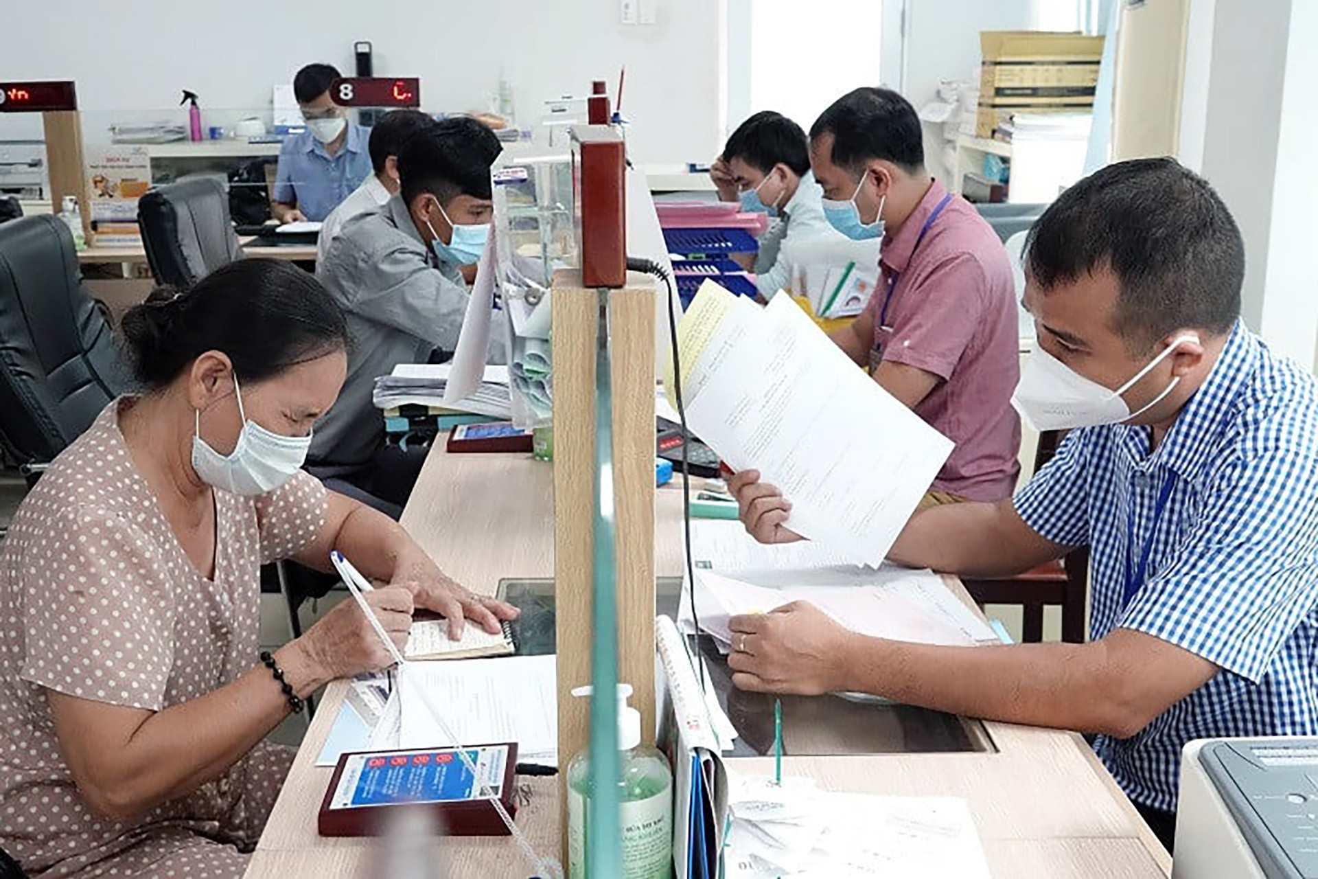 TPHCM huy động doanh nghiệp nhà nước tuyển cán bộ dôi dư sau tinh gọn bộ máy