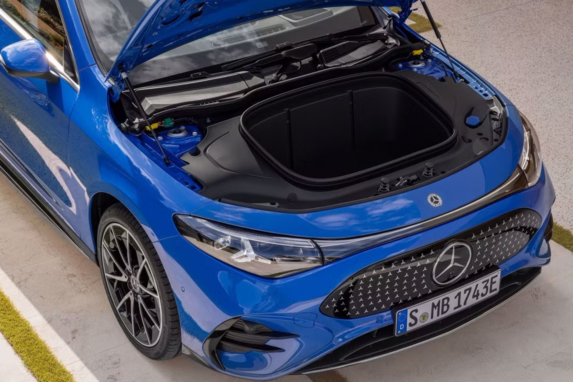 Trang bị hữu ích xuất hiện trở lại trên xe Mercedes-Benz sau gần 100 năm