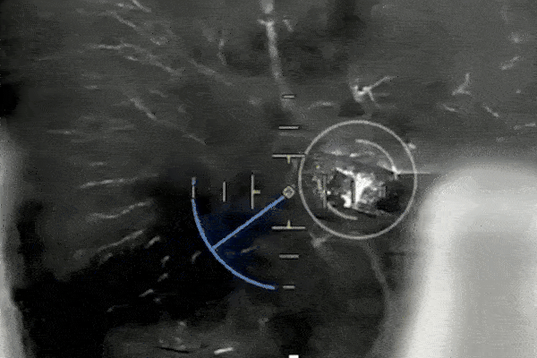 Video UAV Ukraine phá tung hàng loạt xe tăng và tổ hợp phòng không Nga