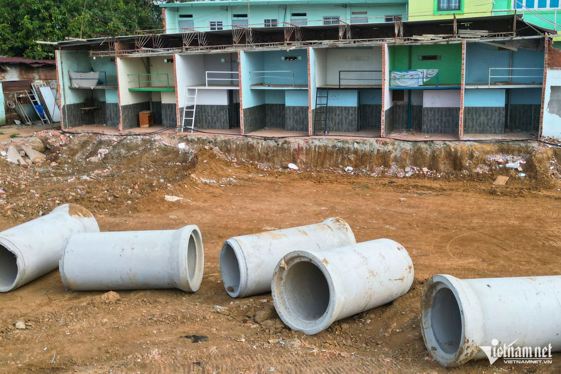 W-duong ven song12.jpg