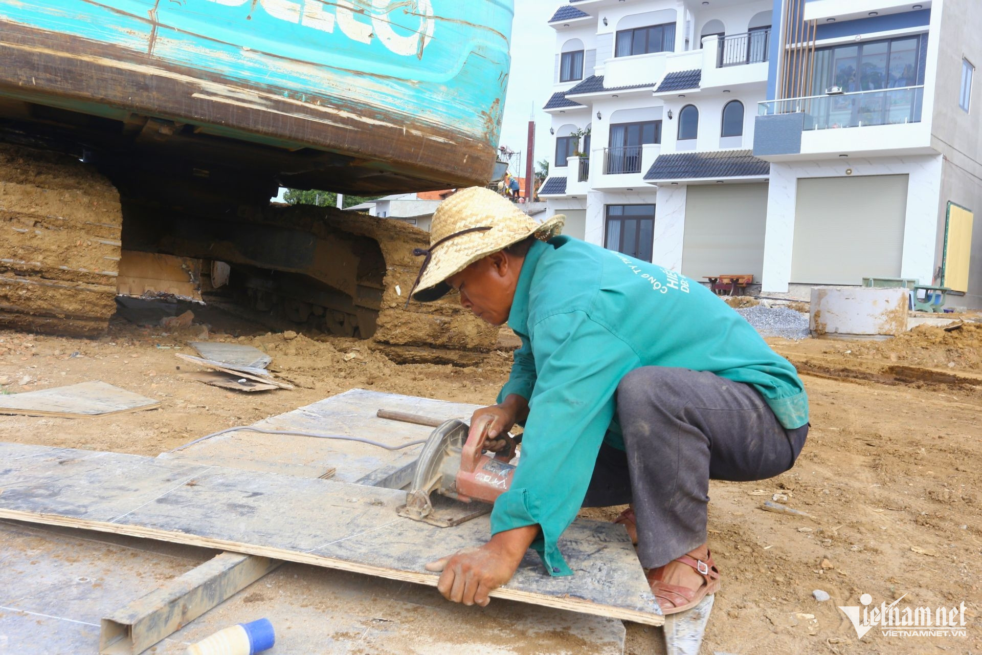 W-duong ven song3.jpg