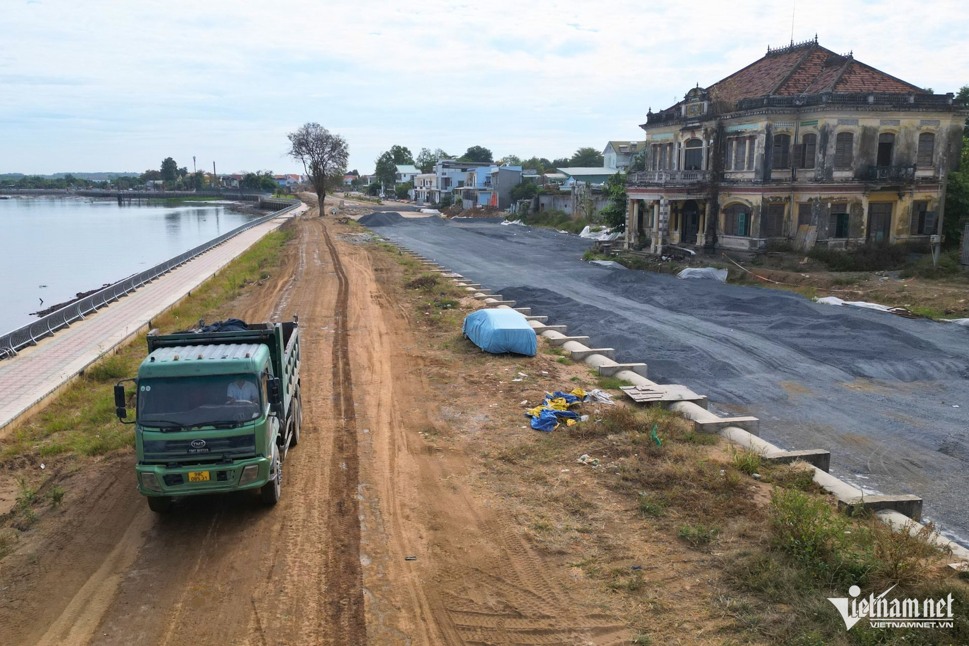 W-duong ven song6.jpg