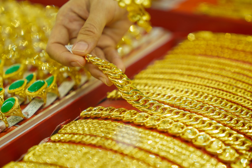 Giá vàng hôm nay 18/3/2025 phá mọi kỷ lục, nhẫn tăng cao vút lên gần 99 triệu