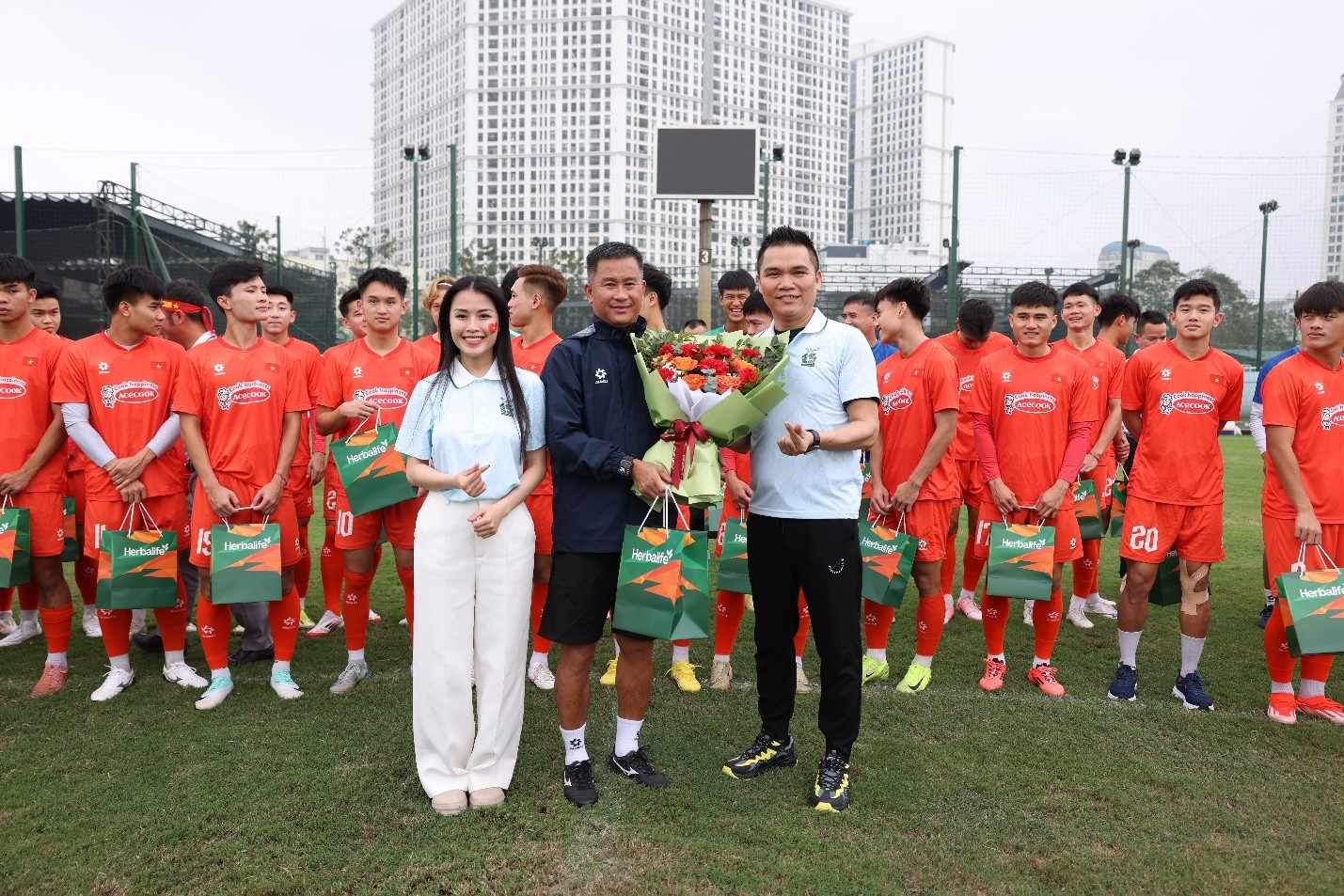 Herbalife tiếp sức U22 Việt Nam trước giải đấu tại Trung Quốc