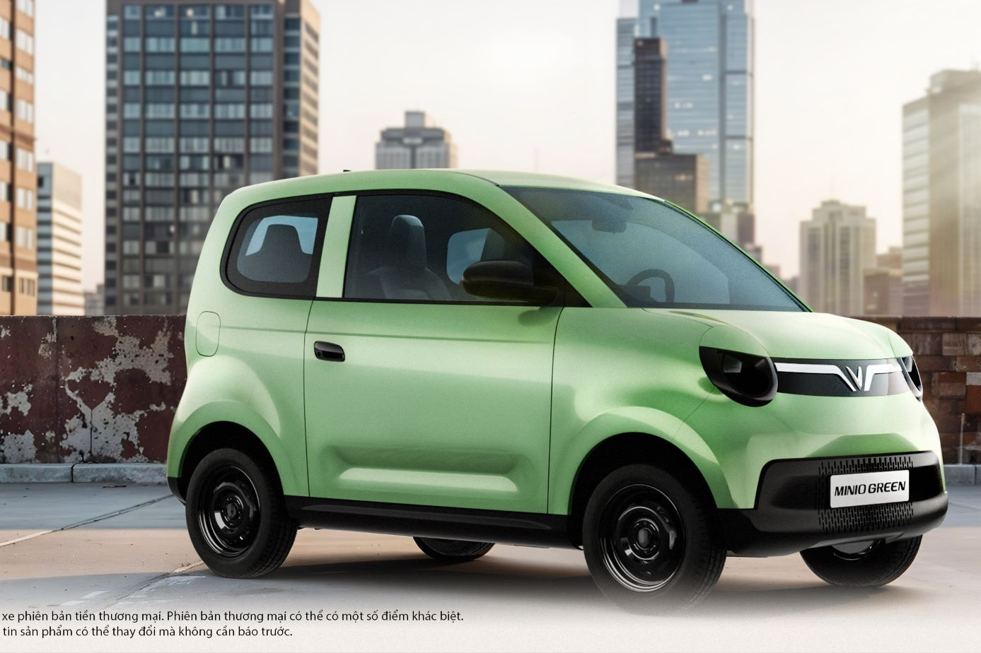 Ngày đầu mở cọc Minio Green: Tài xế xuống tiền vì ưu đãi chỉ có trong 8 ngày