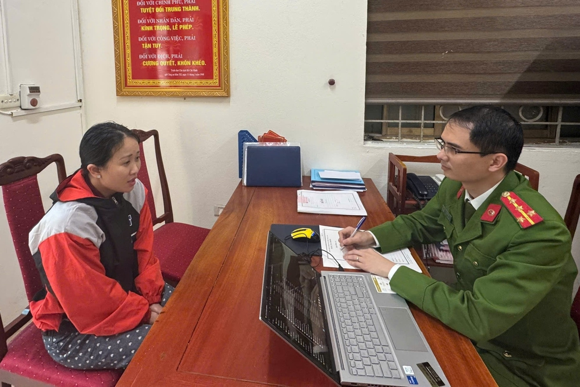 Người đàn ông bị sát hại tại nhà riêng, nghi phạm là vợ và con gái