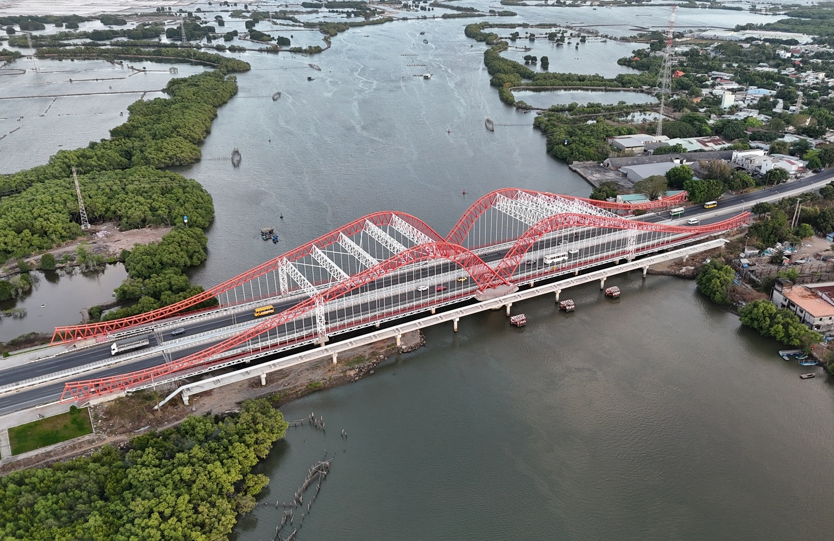 Diện mạo cây cầu mang dáng 'cánh chim hải âu' 115 tỷ đồng ở thành phố biển