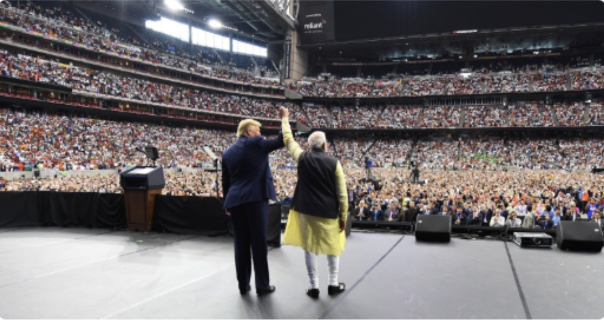 Tổng thống Mỹ và Thủ tướng Ấn Độ. Ảnh: Tài khoản mạng xã hội của Thủ tướng Ấn Độ