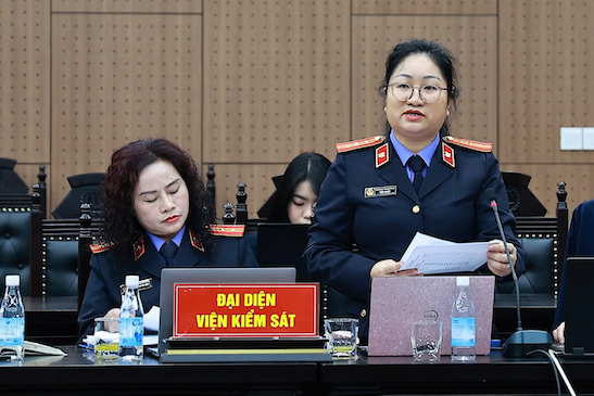 Tranh cãi việc xét xử vắng mặt bà Nguyễn Thị Thanh Nhàn trong vụ án thứ 5