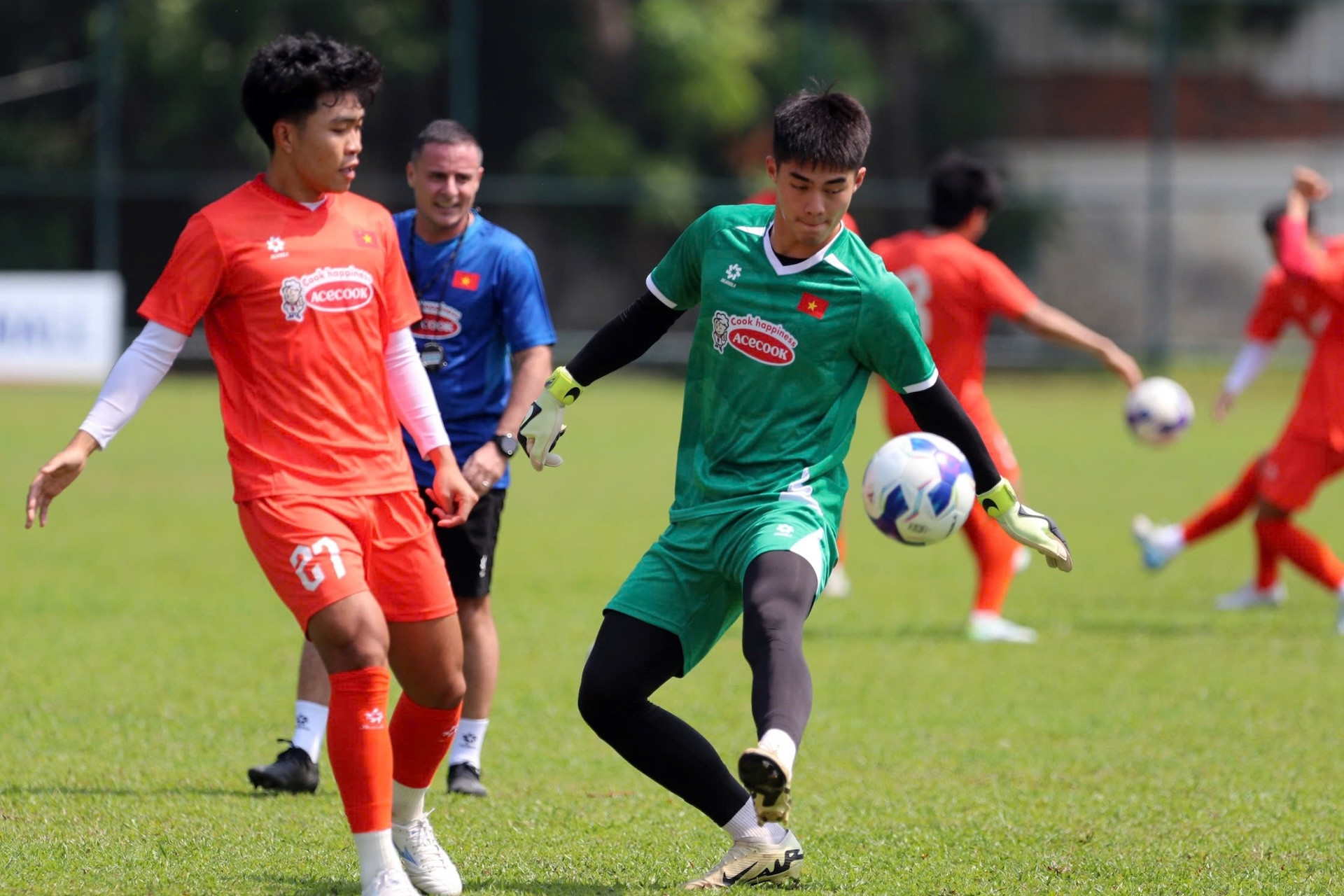 Tuyển Việt Nam đấu Campuchia: Màn chào sân của các tân binh