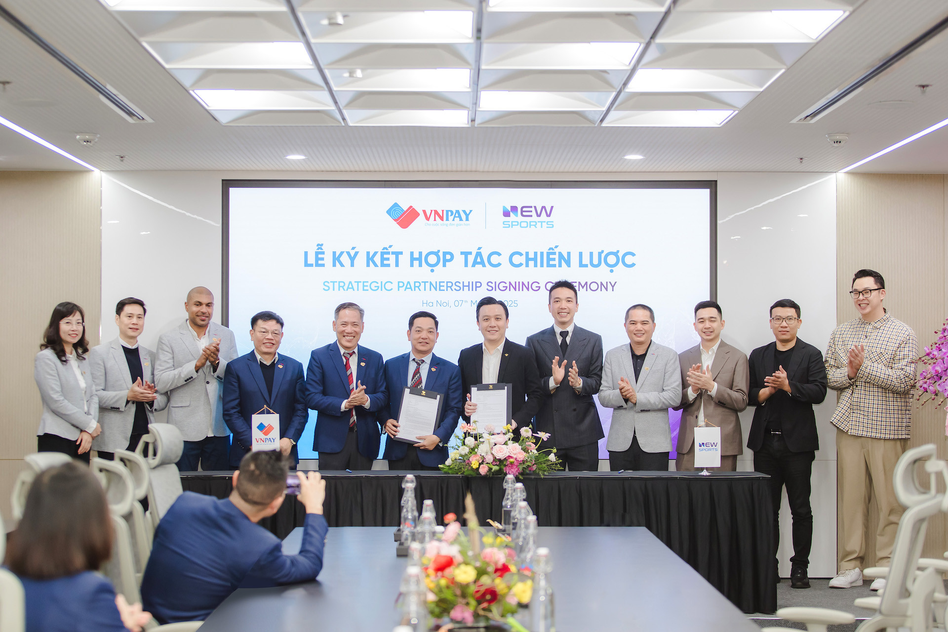 VNPAY hop tac News Sports (13).jpg