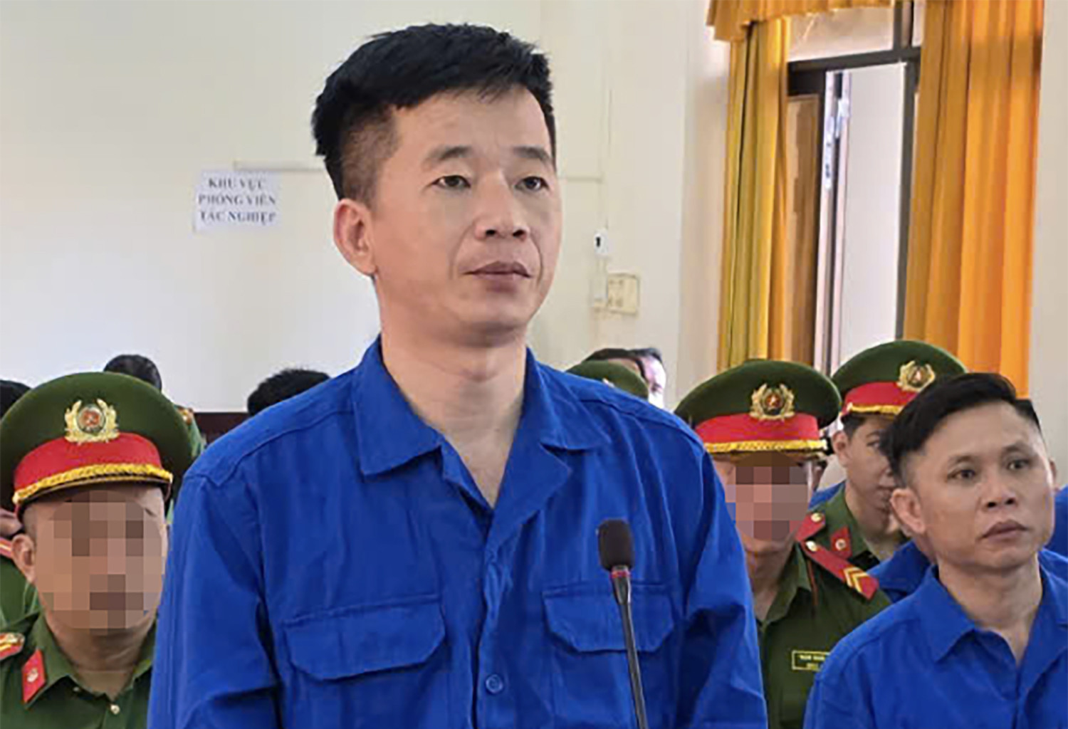 bị cáo Thái bus.jpg